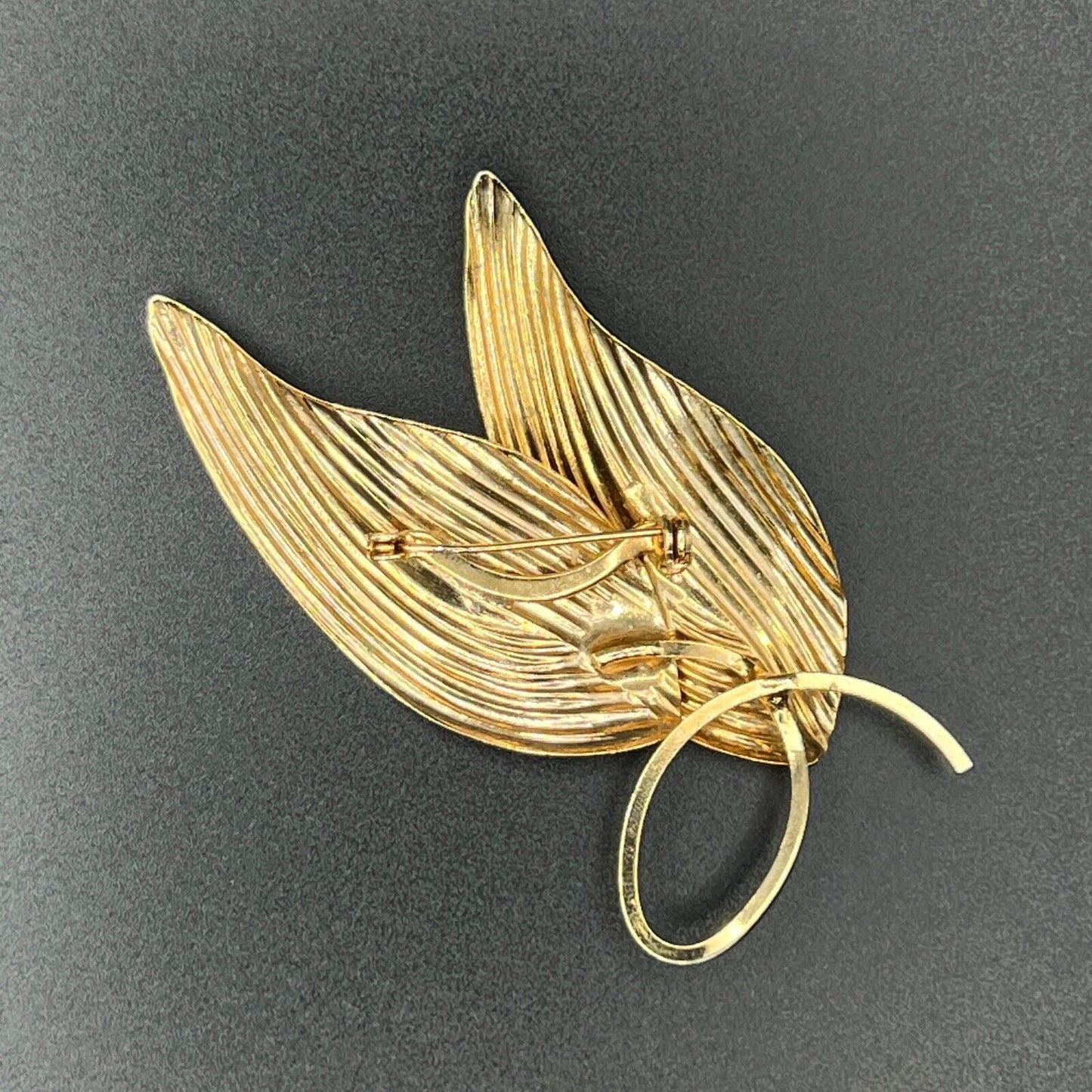 Vintage Ridged Large Gold-Toned Double Leaf Brooch Pin