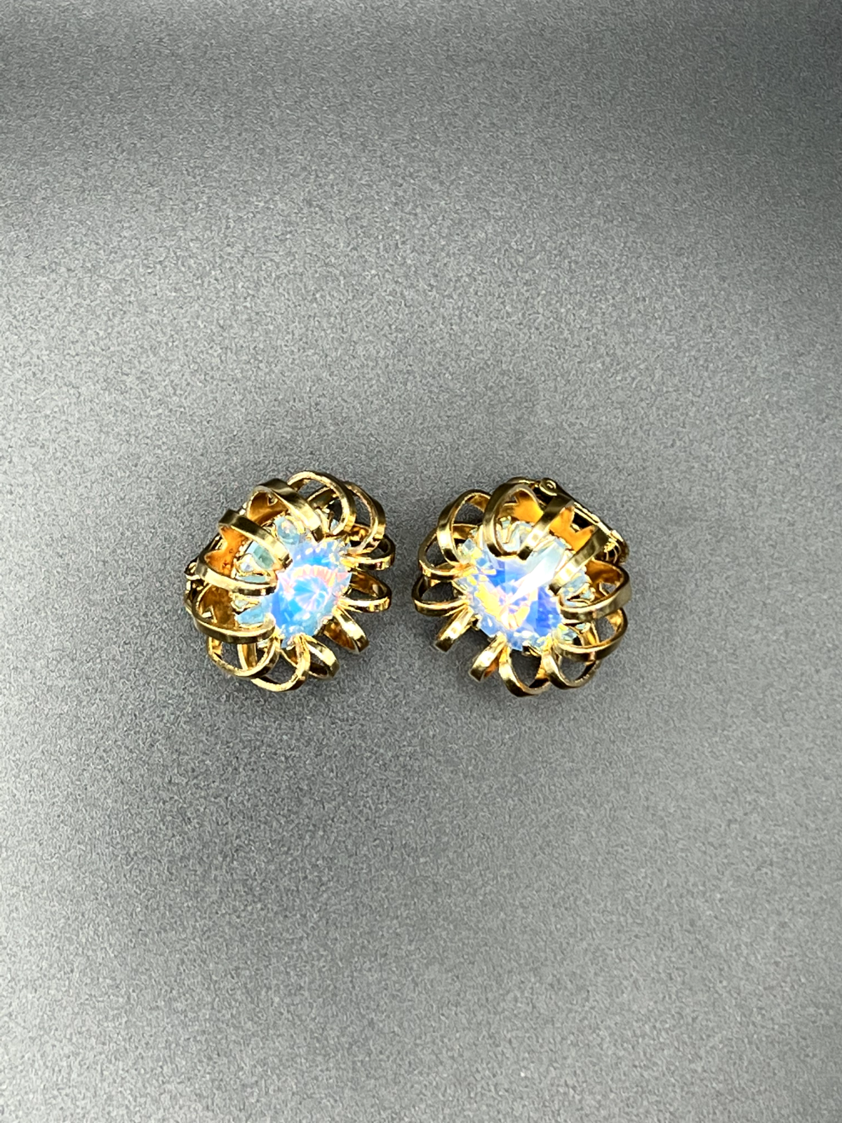 Vintage Signed SARAH COV Set- Gold-Toned Rivoli Brooch, Ring & Clip-On Earrings