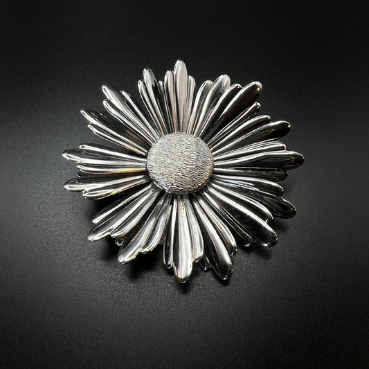 Vintage Silver-Toned Daisy Flower Signed Sarah Coventry Brooch Pin