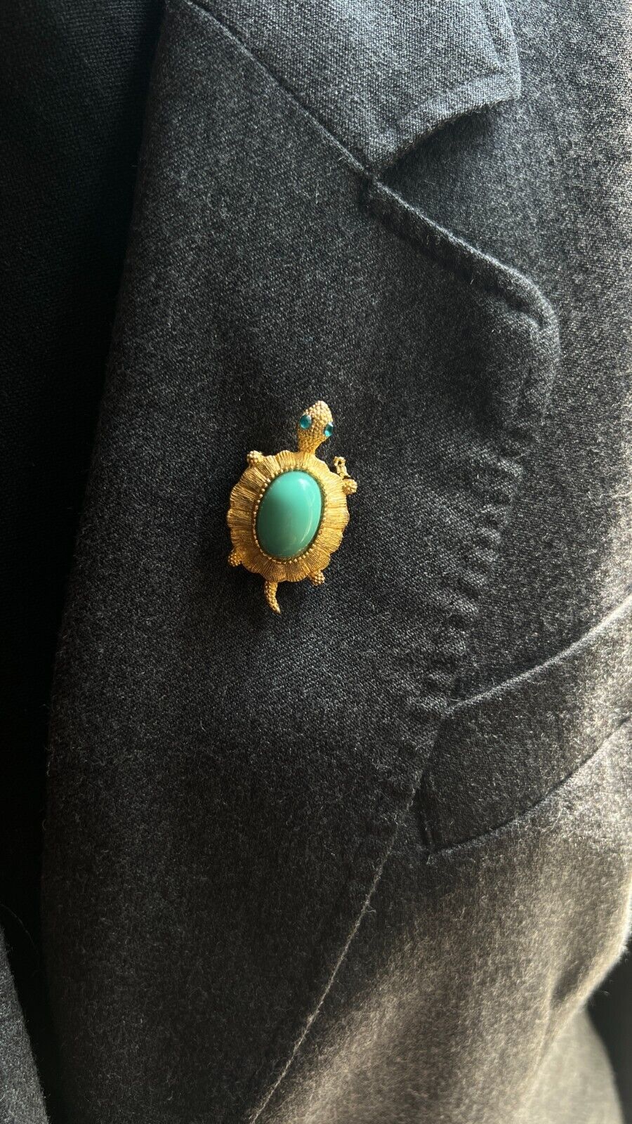 Vintage Novelty Gold-Toned Brooch & Clip On Turtle w Large Turquoise Stone Pin