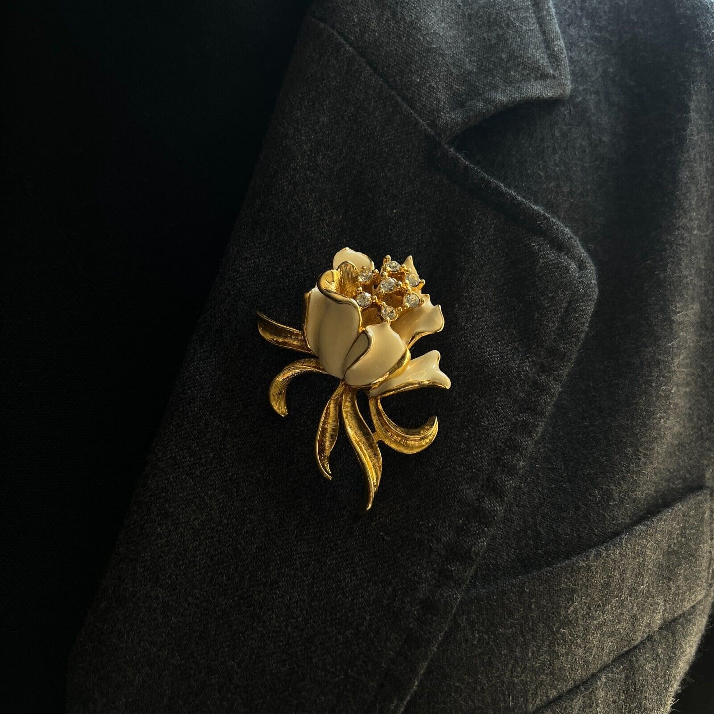 Vintage Dimensional Gold-Toned & Enameling Flower with Clear Crystals Brooch Pin