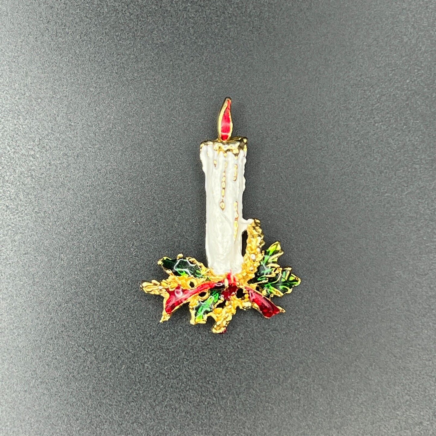 Vintage Novelty Gold & White-Toned Christmas Candle with Green Leaves Brooch Pin