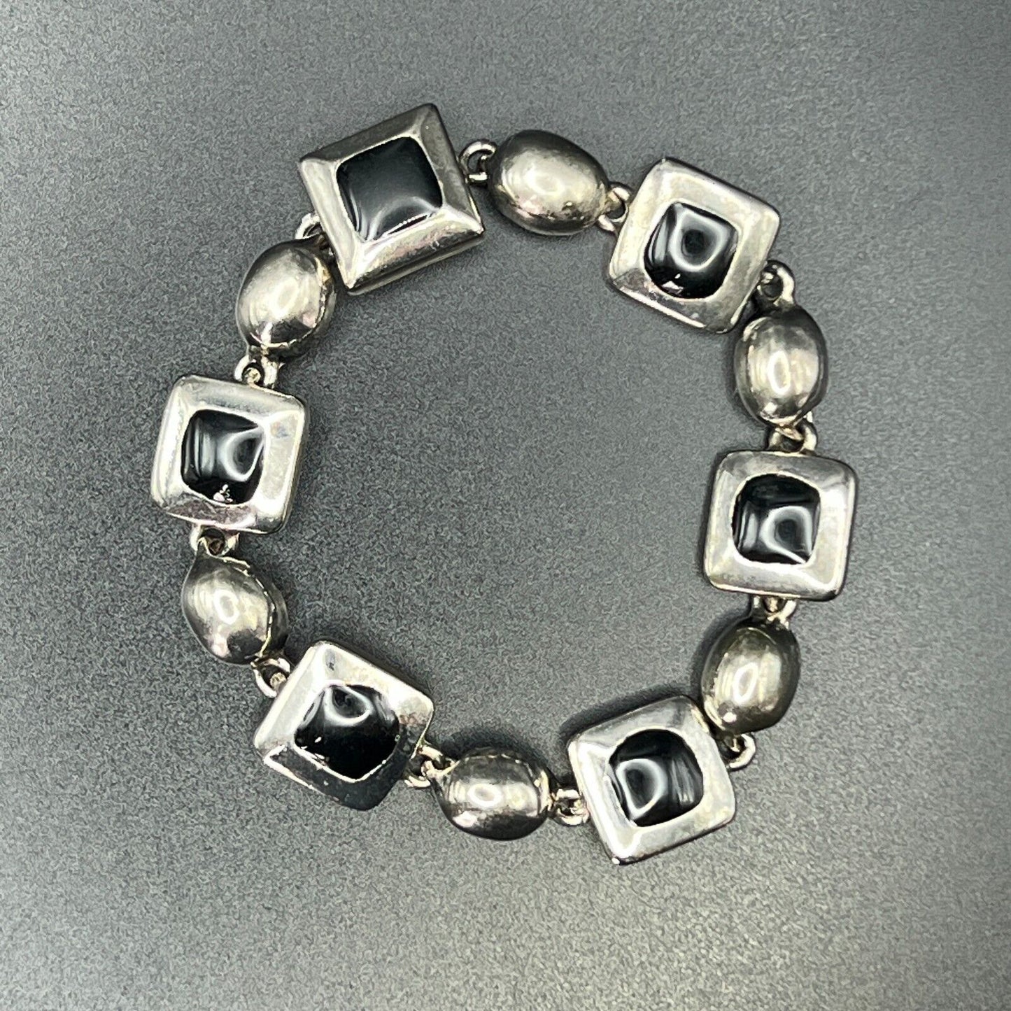 Vintage Stunning Round & Square Silver-Toned w Square Black Onyx Links Bracelet