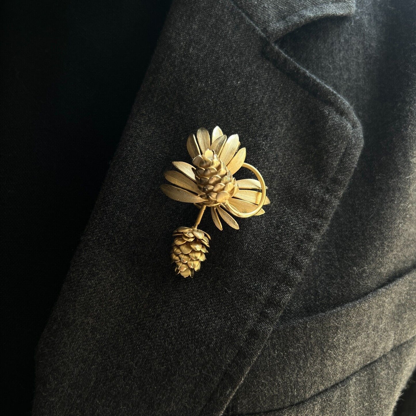 Vintage Gold-Toned Shinny Matte Finished Leaves and Pinecones Brooch Pin