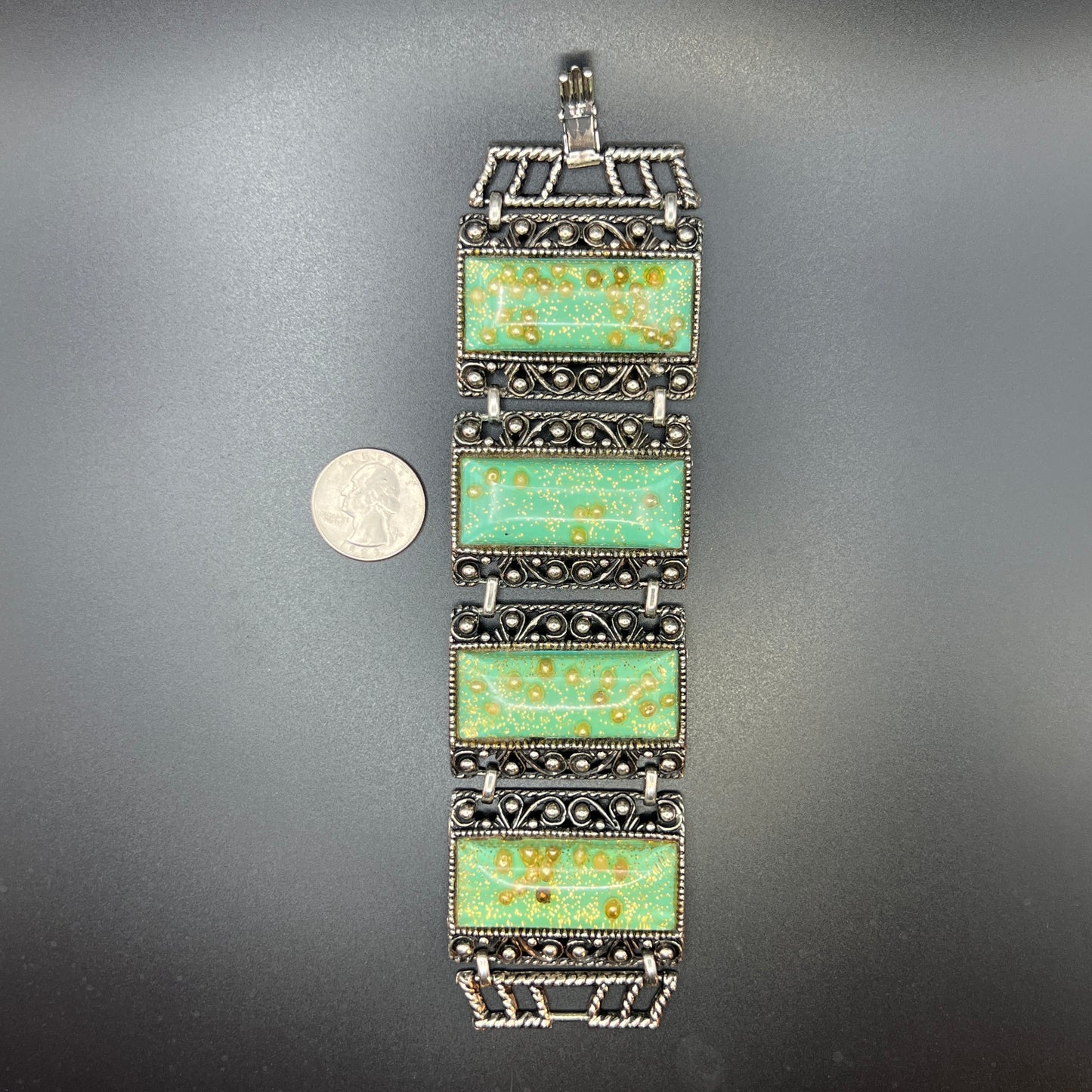 Vintage Confetti Faux Pearl Green & Gold Silver-Toned Rope Design Wide Bracelet