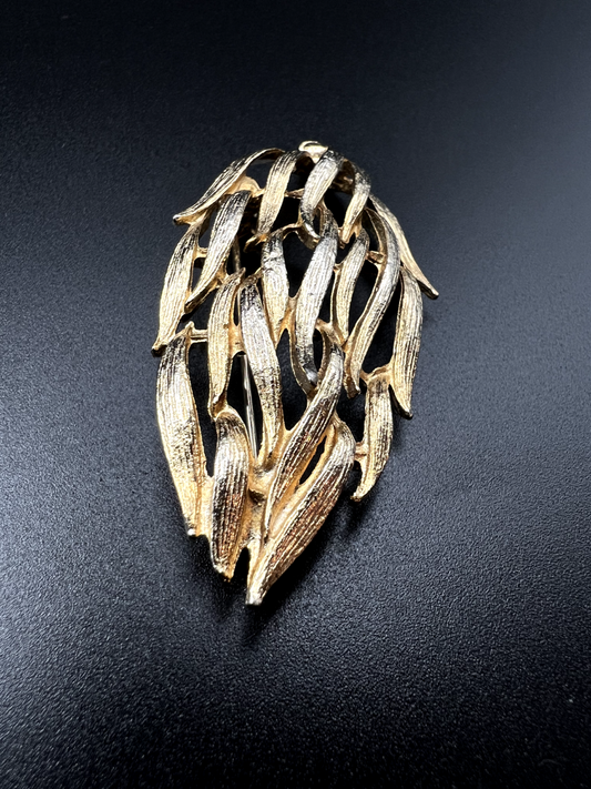 Vintage 1960's Lisner Gold-Toned Statement Brooch Pin