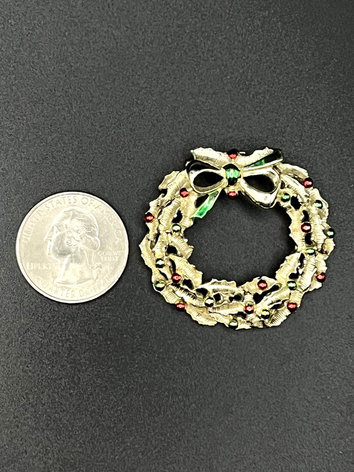 Vintage Signed GERRY'S Wreath Gold-Toned, Green & Red Ornaments & Bow Brooch Pin