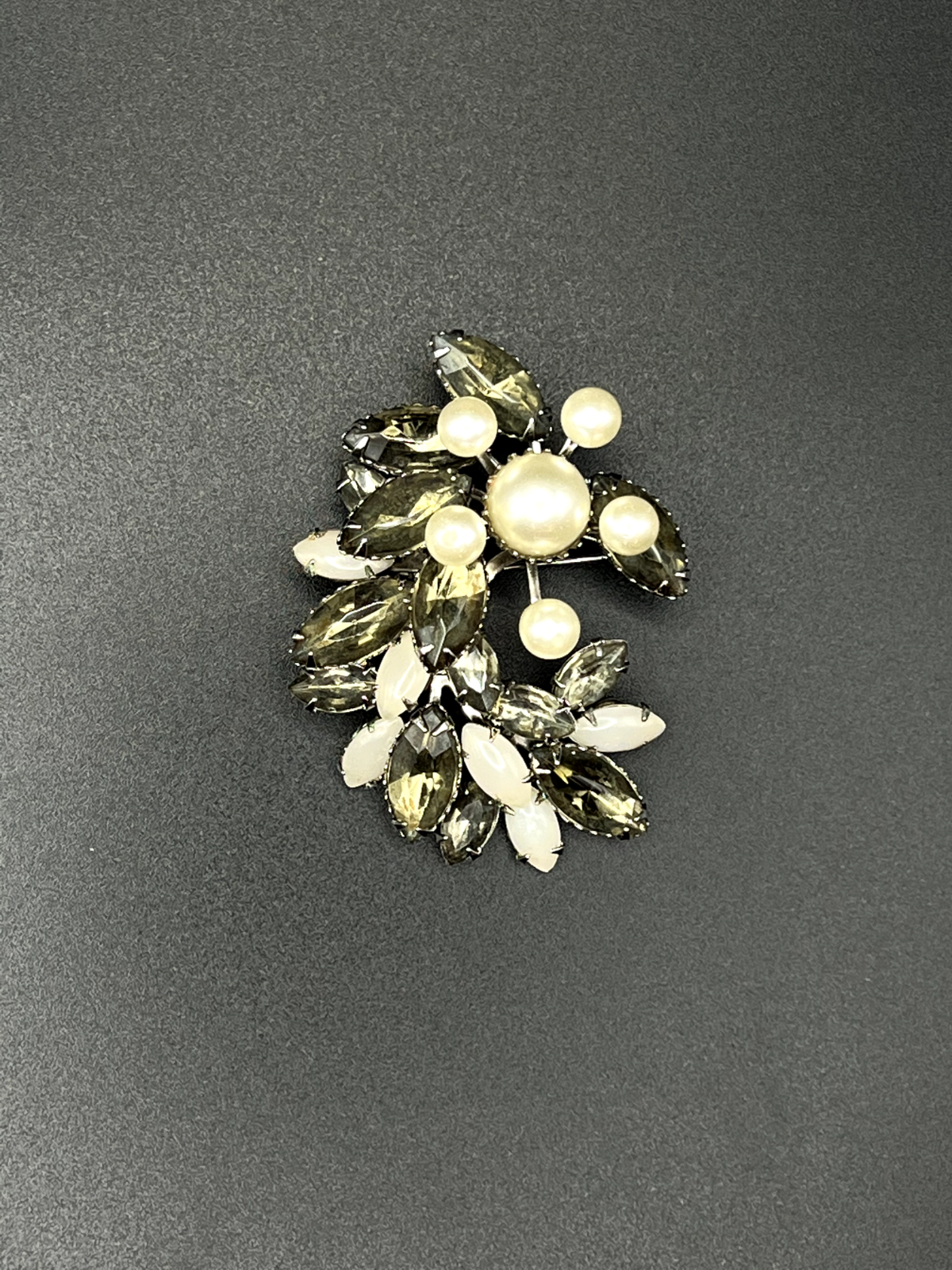 Vintage Pale Gray/Green and White Rhinestones with Faux Pearl Beads Brooch Pin