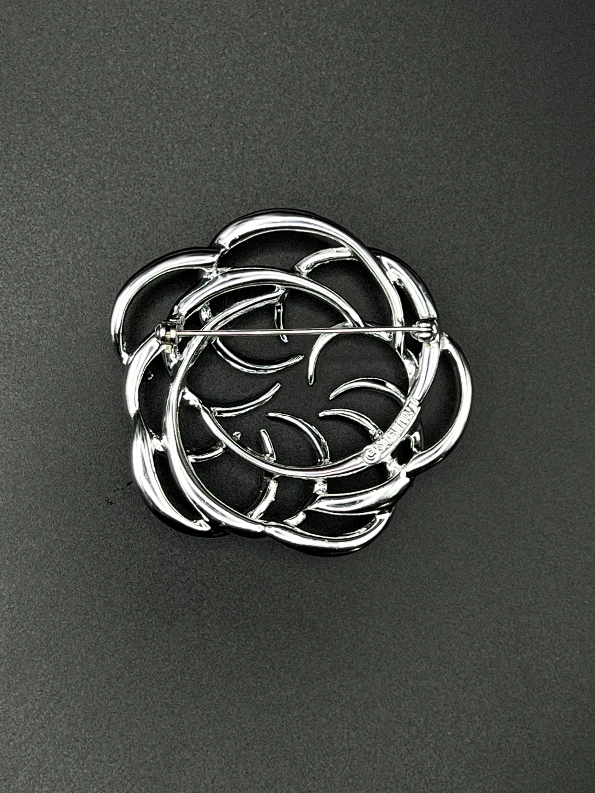 Vintage SARAH COVENTRY Silver-Toned Swirl Wreath Brooch Pin