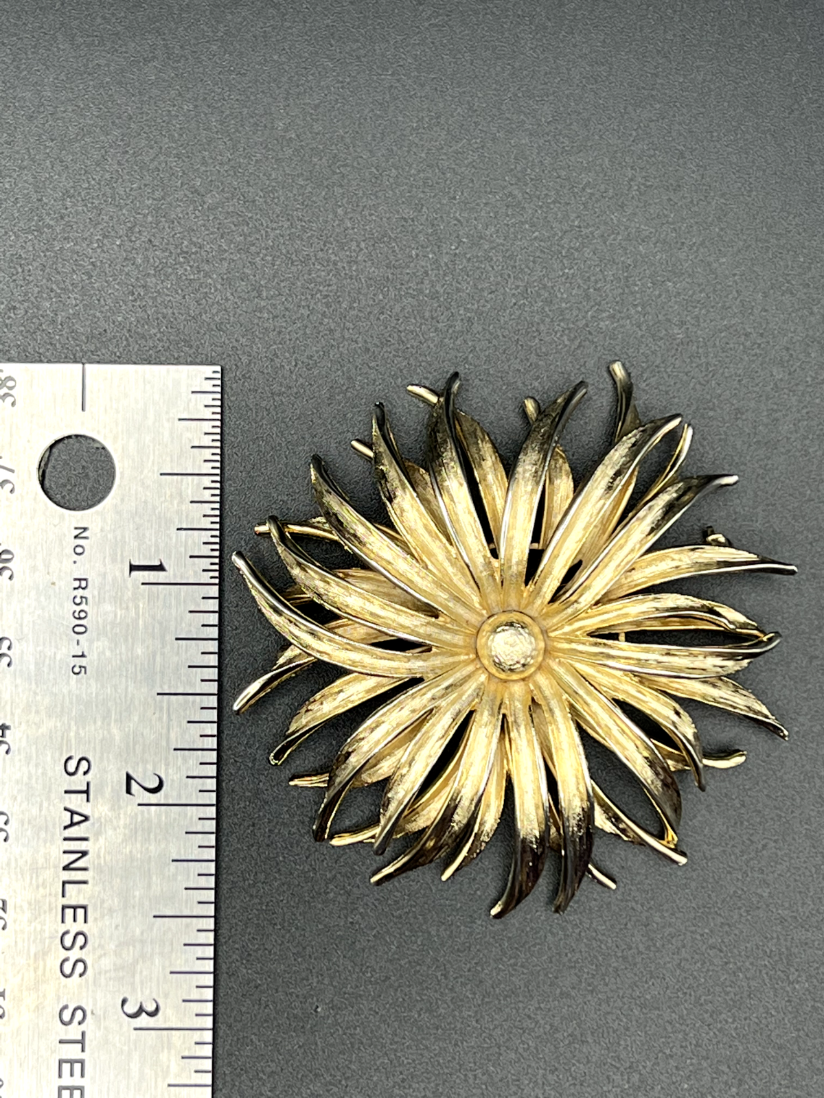 Vintage Large Gold-Toned Flower Brooch Pin