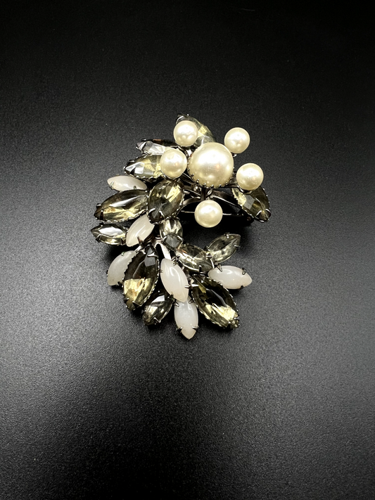 Vintage Pale Gray/Green and White Rhinestones with Faux Pearl Beads Brooch Pin