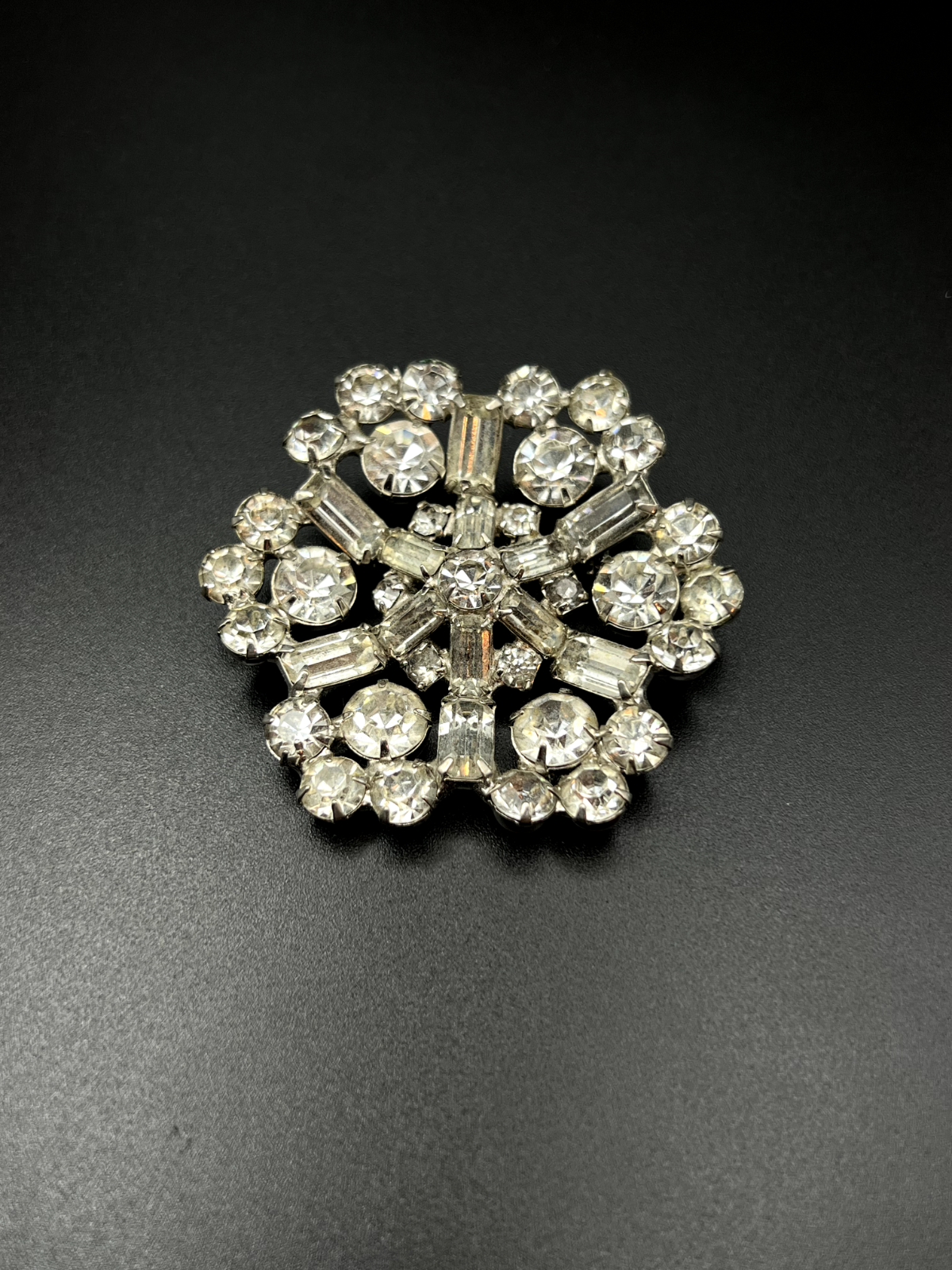 Vintage Large Clear Rhinestones Silver-Toned Brooch Pin