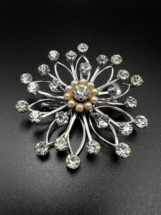 Vintage Sparkling Silver-Toned Flower w Clear Rhinestones & Faux Pearls Brooch